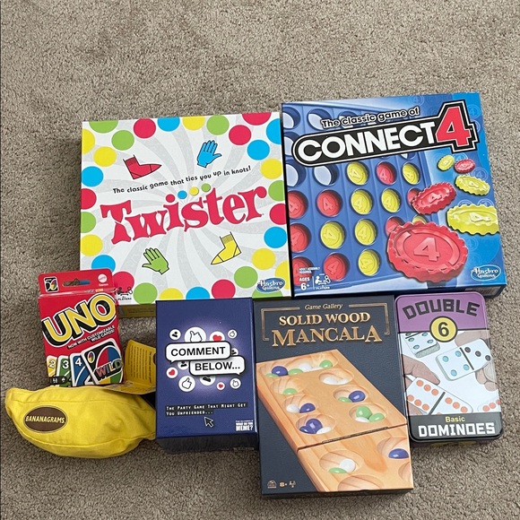 Hasbro Other - Bundle of board games like new